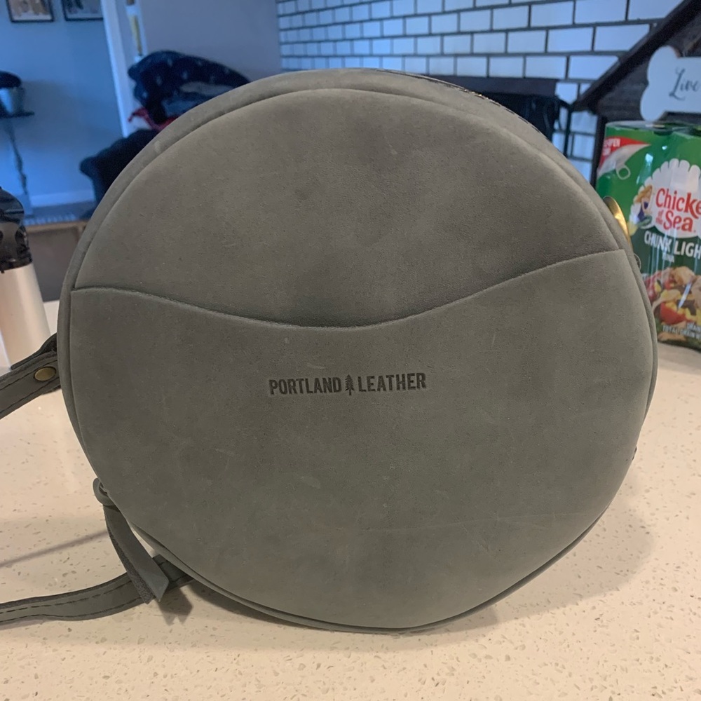 Portland leather goods large circle bag